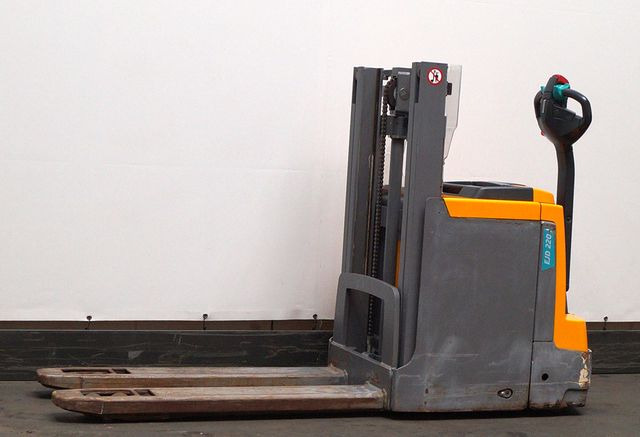 Jungheinrich EJD220 - Сложувач: слика 1 Jungheinrich EJD220 - Сложувач: слика 1