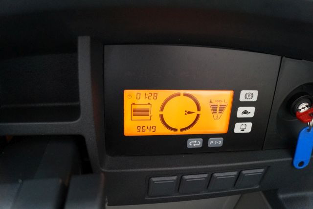 Jungheinrich ETV214 - Вилушкар со подигнување: слика 4 Jungheinrich ETV214 - Вилушкар со подигнување: слика 4