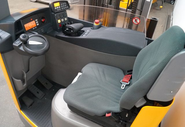 Jungheinrich ETV216 - Вилушкар со подигнување: слика 4 Jungheinrich ETV216 - Вилушкар со подигнување: слика 4