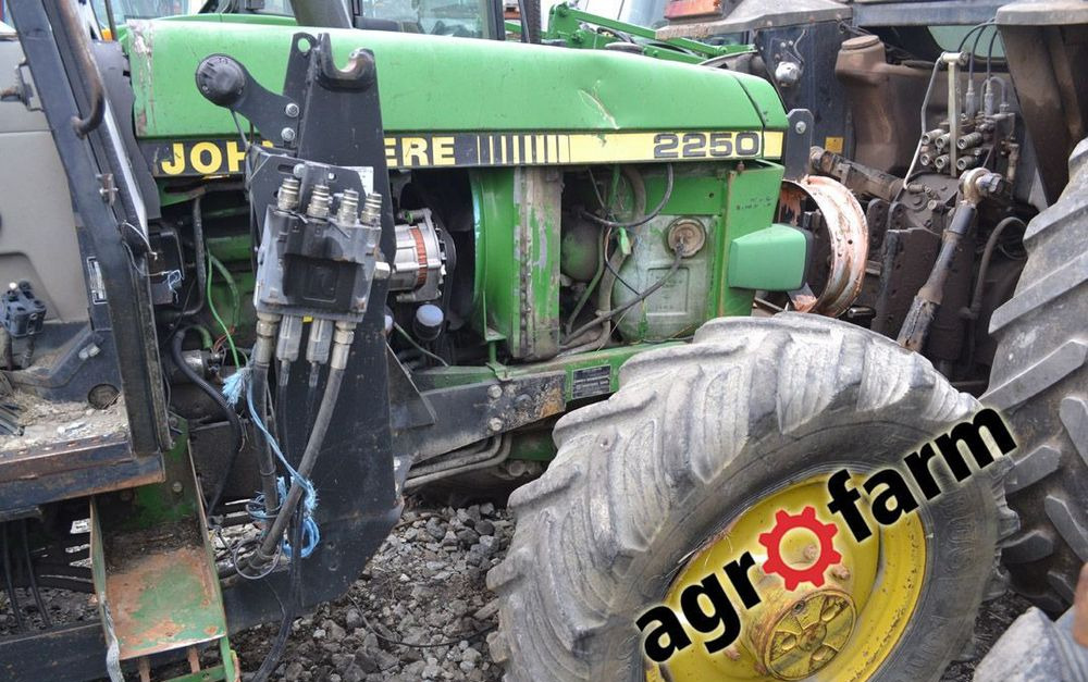 John Deere części używane 2250 2450 2650 2850 silnik most skrzynia zwolnica piasta zębatka koło oś - Менувач за Земјоделска машина: слика 2 John Deere części używane 2250 2450 2650 2850 silnik most skrzynia zwolnica piasta zębatka koło oś - Менувач за Земјоделска машина: слика 2