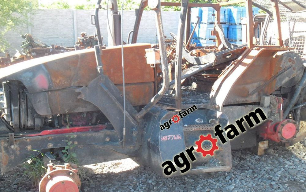 MCCormick części MTX 150 175 skrzynia silnik most oś napęd kabina wał blok głowica piasta - Менувач за Земјоделска машина: слика 5 MCCormick części MTX 150 175 skrzynia silnik most oś napęd kabina wał blok głowica piasta - Менувач за Земјоделска машина: слика 5