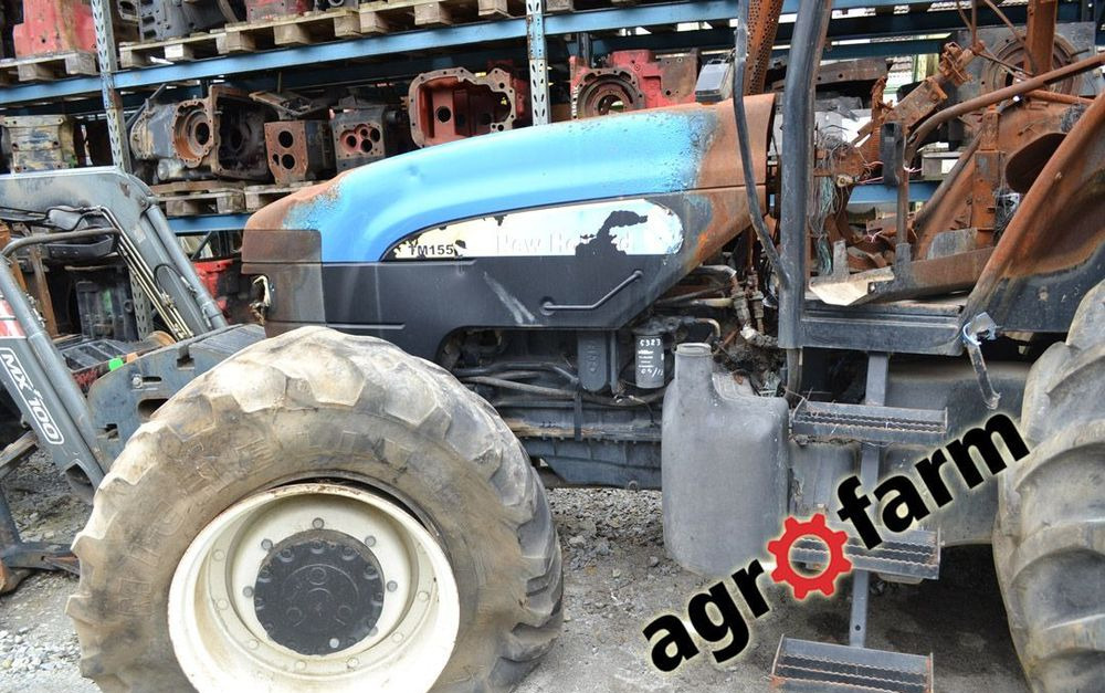 New Holland części TM 155 165 175 140 120 silnik most skrzynia zwolnica piasta zębatka układ obudowa - Менувач за Земјоделска машина: слика 2 New Holland części TM 155 165 175 140 120 silnik most skrzynia zwolnica piasta zębatka układ obudowa - Менувач за Земјоделска машина: слика 2