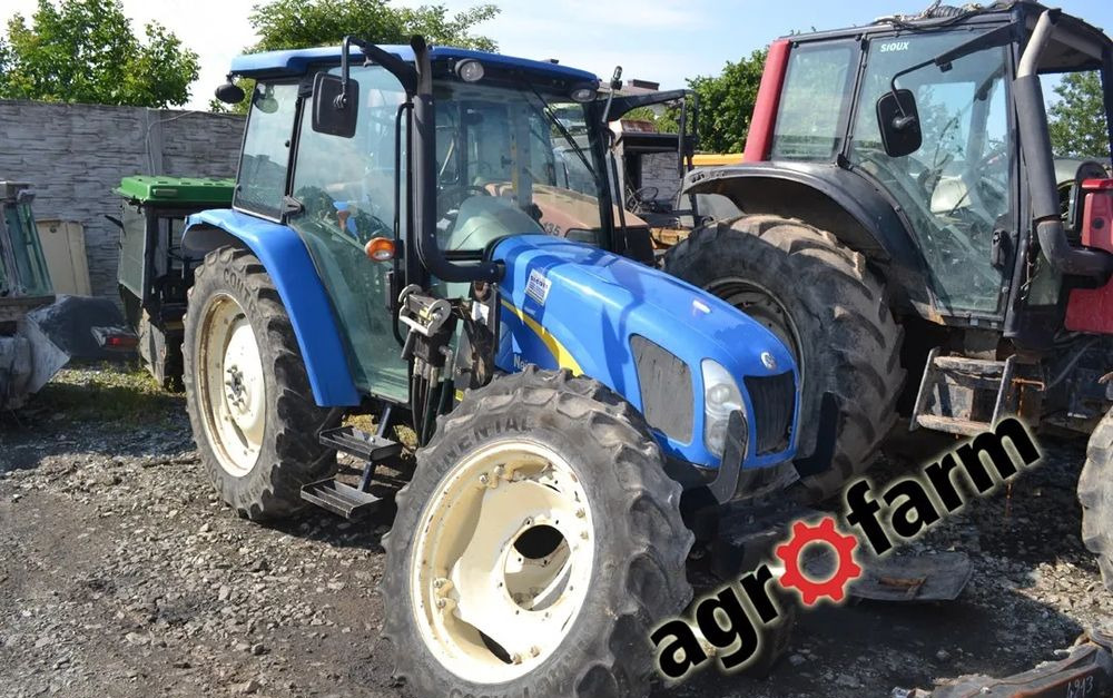 New Holland T5050 silnik most obudowa skrzynia piasta blok zawór - Резервни делови за Земјоделска машина: слика 1 New Holland T5050 silnik most obudowa skrzynia piasta blok zawór - Резервни делови за Земјоделска машина: слика 1