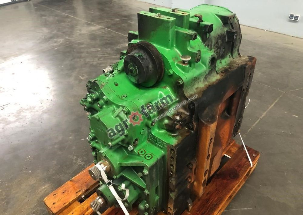 SKRZYNIA BIEGÓW JOHN DEERE 8360R RE301738 - Менувач: слика 1 SKRZYNIA BIEGÓW JOHN DEERE 8360R RE301738 - Менувач: слика 1