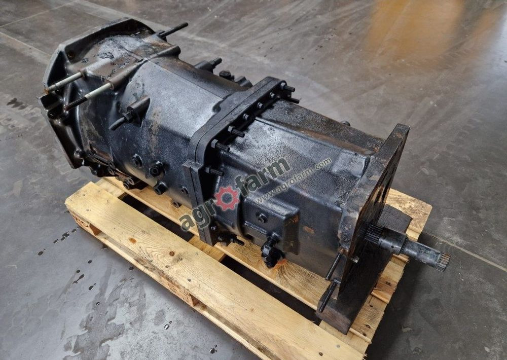 Skrzynia biegów Claas Arion 620 - Менувач: слика 1 Skrzynia biegów Claas Arion 620 - Менувач: слика 1