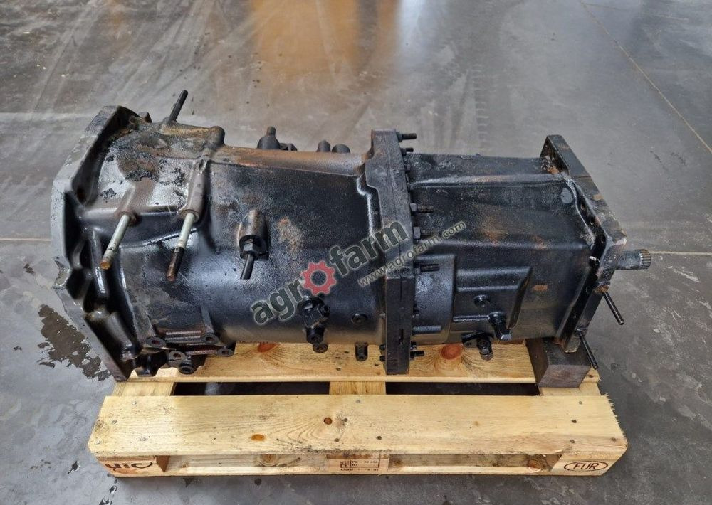 Skrzynia biegów Claas Arion 620 - Менувач: слика 2 Skrzynia biegów Claas Arion 620 - Менувач: слика 2