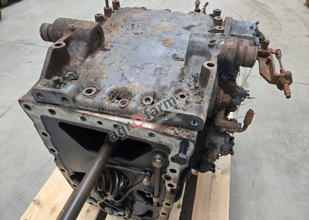 Skrzynia biegów Massey Ferguson 6614, Vario ML130 - Менувач: слика 4 Skrzynia biegów Massey Ferguson 6614, Vario ML130 - Менувач: слика 4