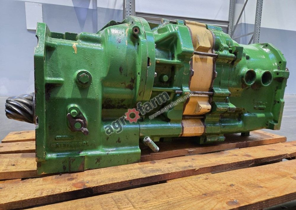 Skrzynia biegów Powershift, John Deere 7800 - Менувач: слика 2 Skrzynia biegów Powershift, John Deere 7800 - Менувач: слика 2