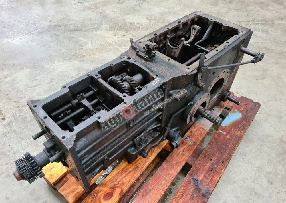 Skrzynia biegów, most tylny Renault 75-34 - Менувач: слика 3 Skrzynia biegów, most tylny Renault 75-34 - Менувач: слика 3
