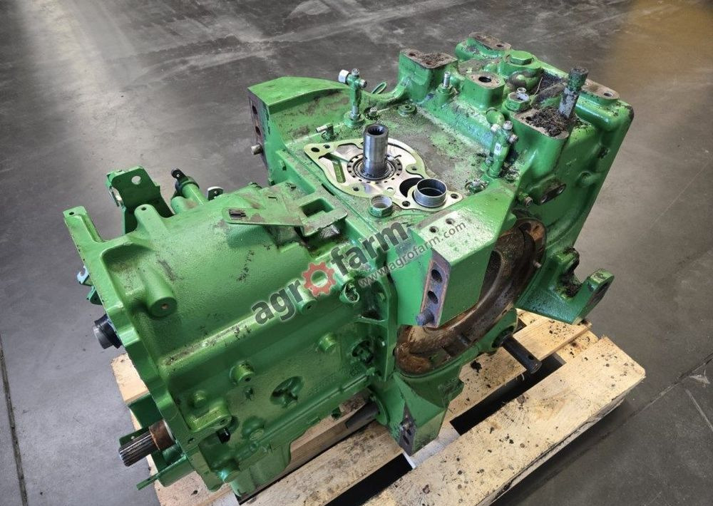 Tylny most John Deere 6155M, PowrQuad - Менувач: слика 1 Tylny most John Deere 6155M, PowrQuad - Менувач: слика 1