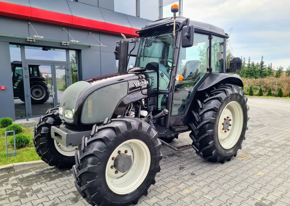 Valtra A93 - Трактор: слика 1 Valtra A93 - Трактор: слика 1