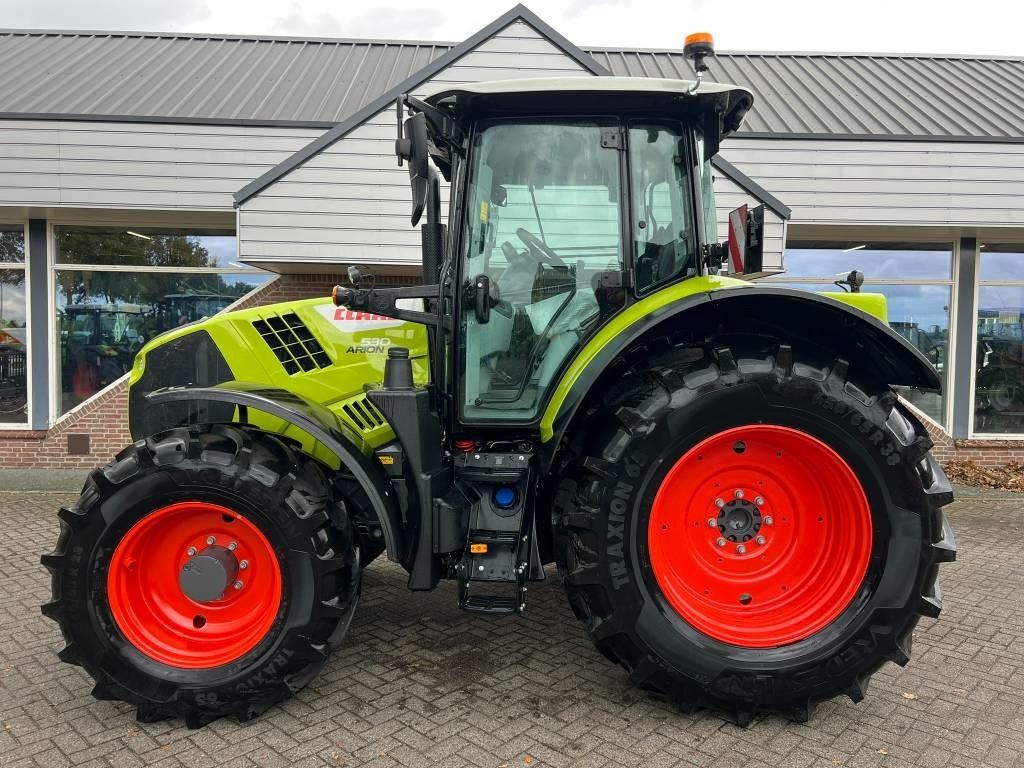 Claas Arion 530 CIS+ - Трактор: слика 2 Claas Arion 530 CIS+ - Трактор: слика 2
