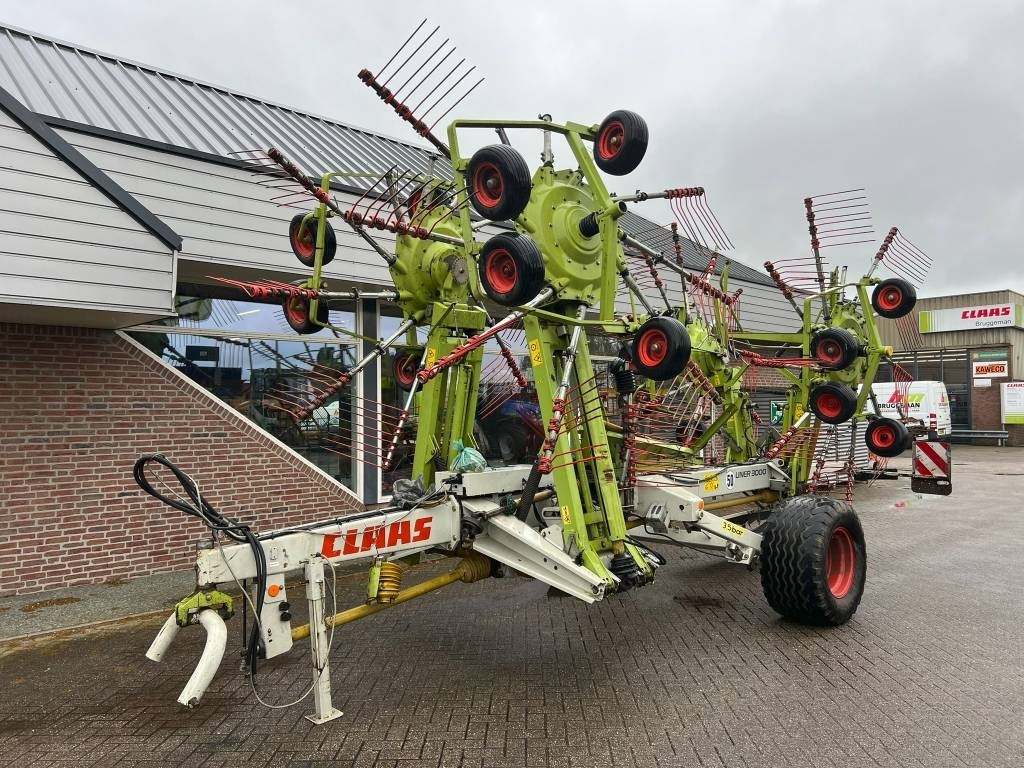 Claas Liner 3000 - Превртувач и гребло: слика 1 Claas Liner 3000 - Превртувач и гребло: слика 1