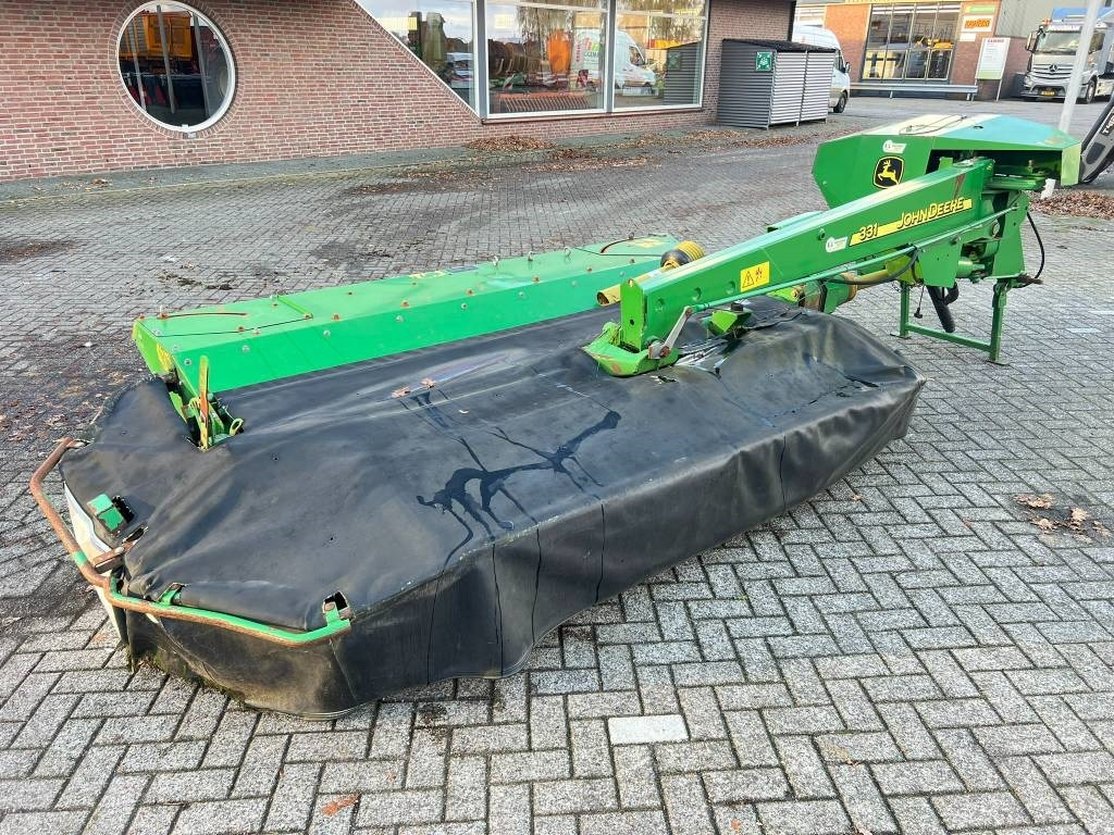 John Deere 331 maaier - Косилка: слика 1 John Deere 331 maaier - Косилка: слика 1