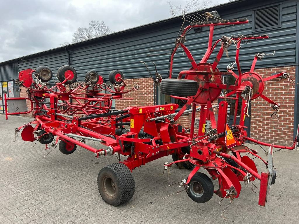 Lely Lotus 1325 - Превртувач и гребло: слика 3 Lely Lotus 1325 - Превртувач и гребло: слика 3