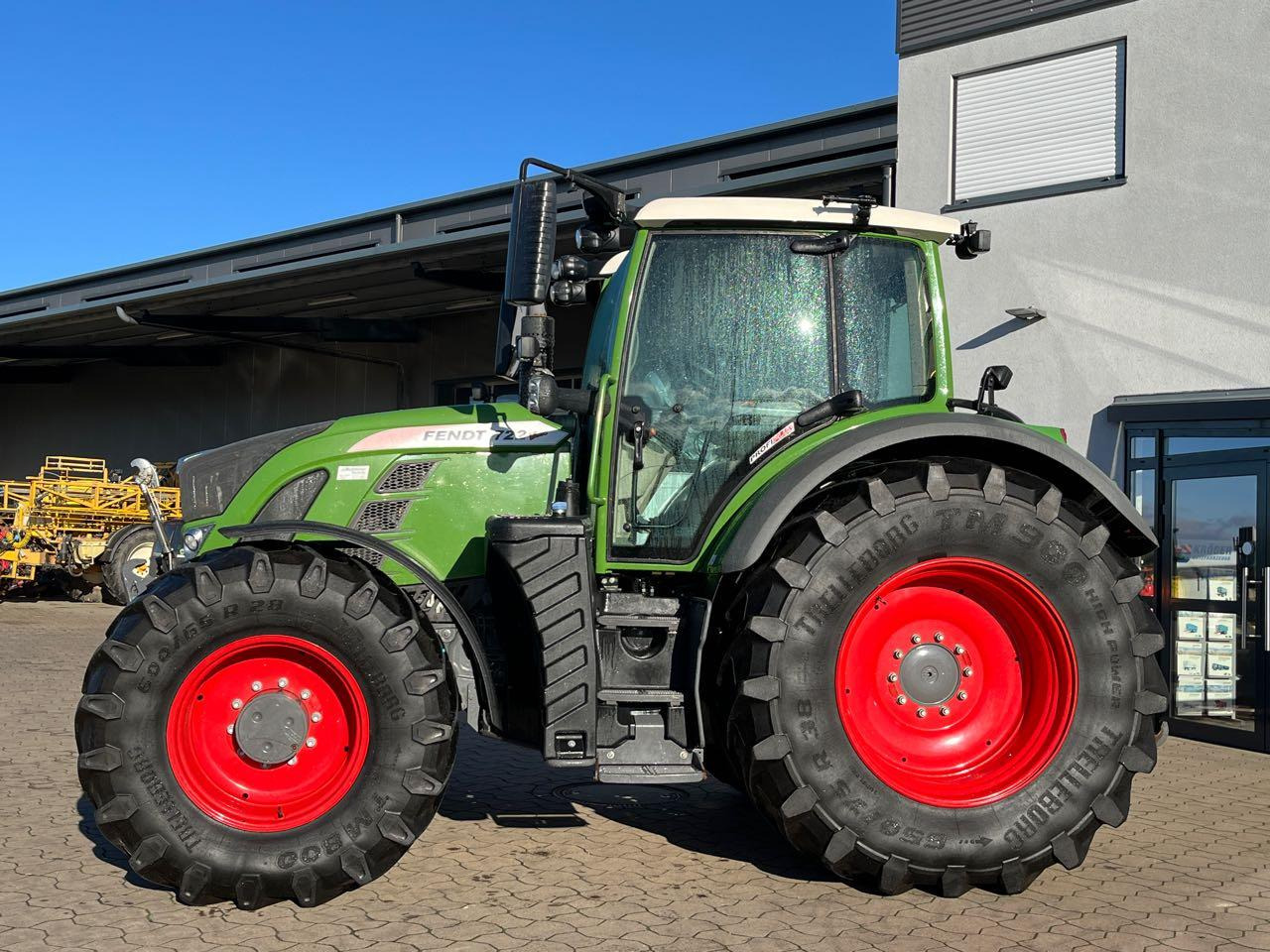 Fendt 722 Vario S4 ProfiPlus - Трактор: слика 1 Fendt 722 Vario S4 ProfiPlus - Трактор: слика 1