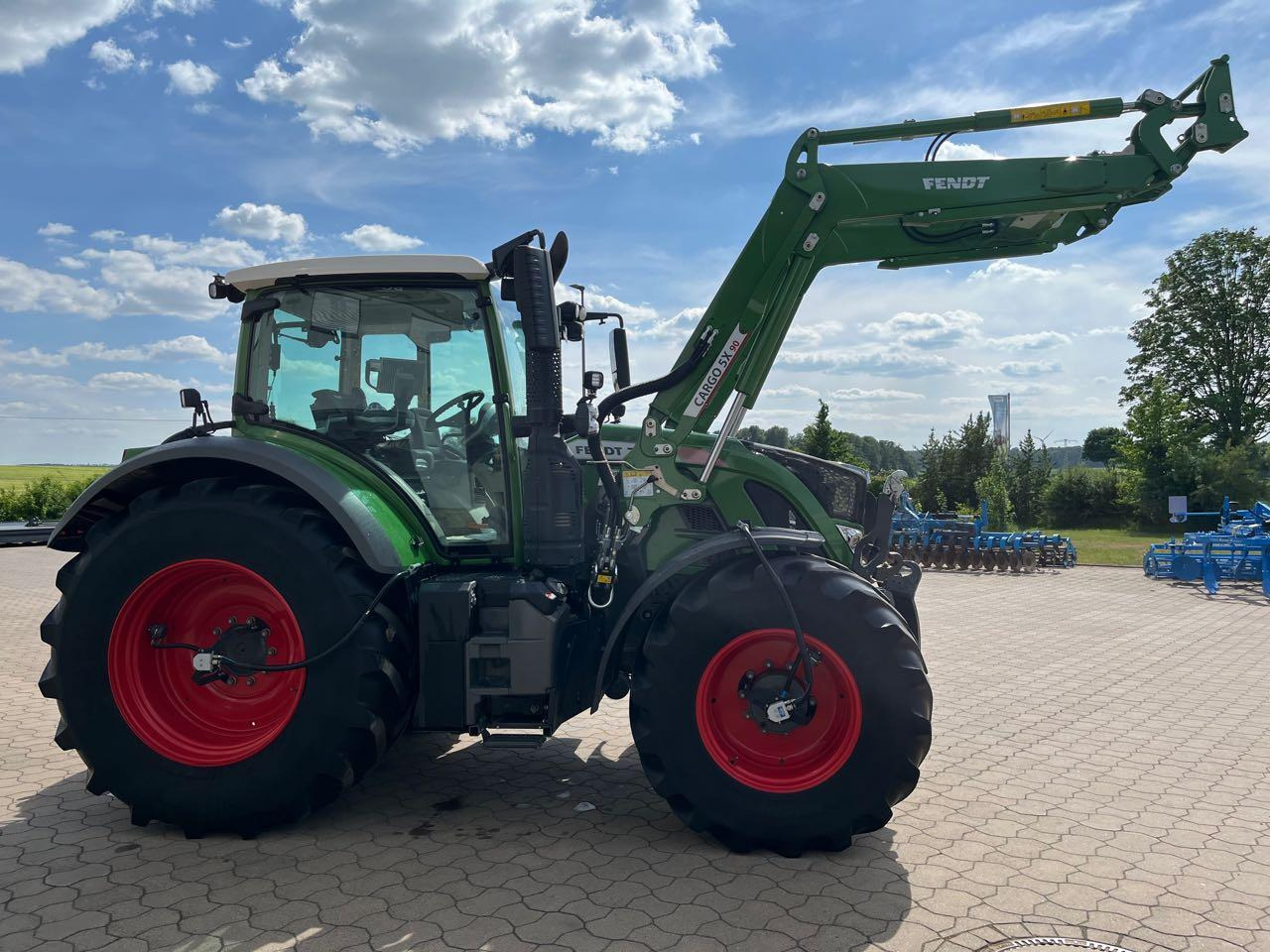 Fendt 722 Vario S4 ProfiPlus - Трактор: слика 2 Fendt 722 Vario S4 ProfiPlus - Трактор: слика 2