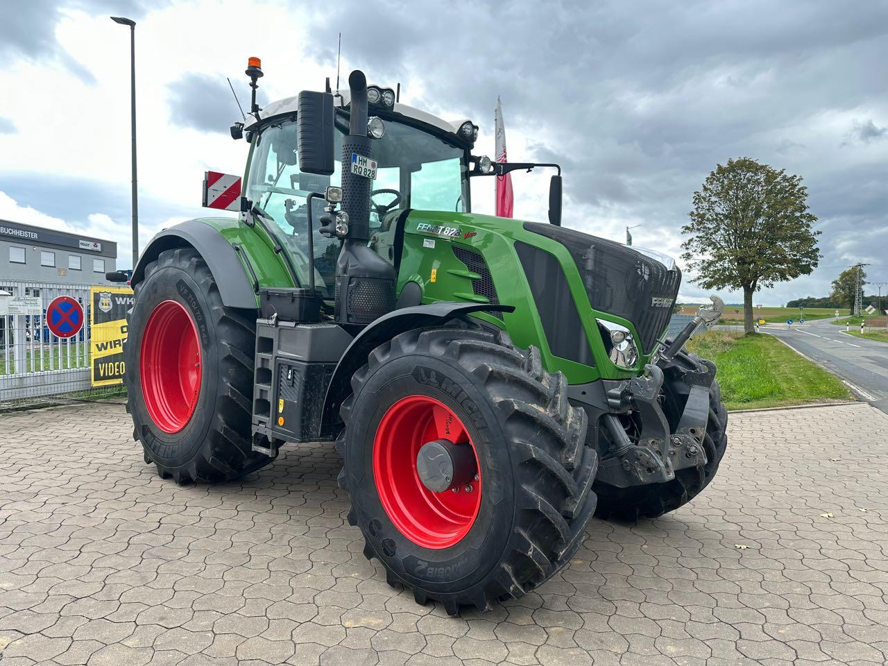 Fendt 828 S4 ProfiPlus - Трактор: слика 3 Fendt 828 S4 ProfiPlus - Трактор: слика 3