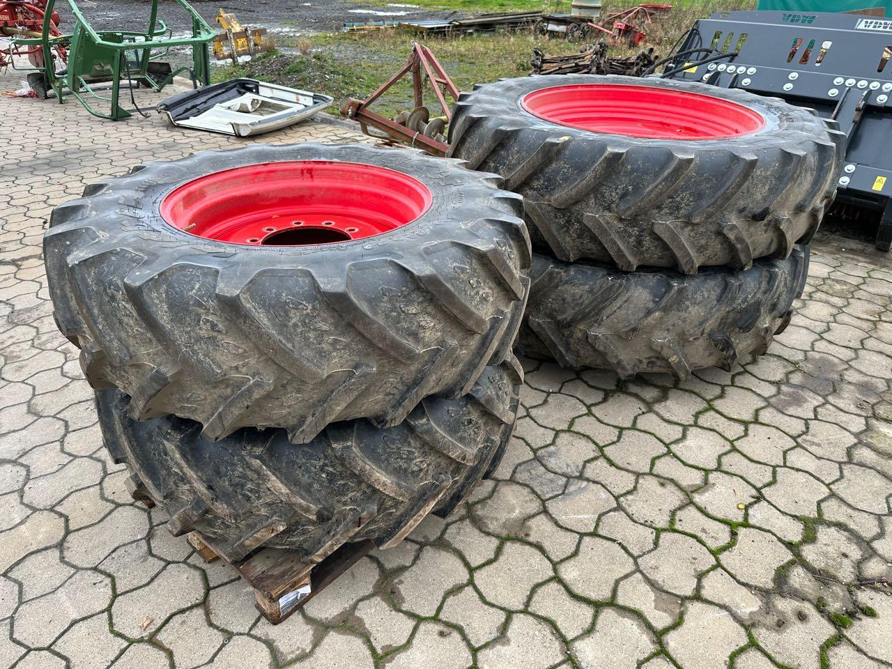 Firestone Komplettsatz 420/85 R30 + 460/85 R42 - Гума: слика 2 Firestone Komplettsatz 420/85 R30 + 460/85 R42 - Гума: слика 2