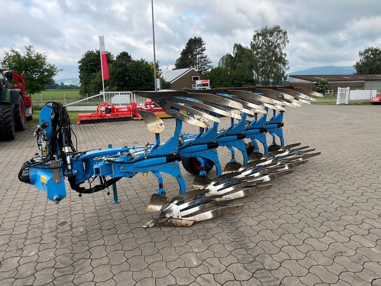 Lemken Juwel 8 V T 5 L 90 TurnControl - Плуг: слика 1 Lemken Juwel 8 V T 5 L 90 TurnControl - Плуг: слика 1