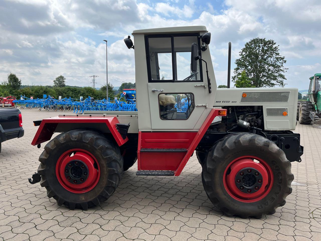 Mercedes-Benz MB trac 800 - Трактор: слика 2 Mercedes-Benz MB trac 800 - Трактор: слика 2