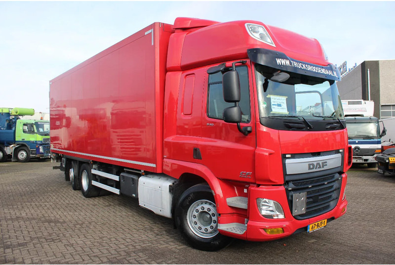 DAF CF 330 + 6X2 + LIFT - Камион сандучар: слика 3 DAF CF 330 + 6X2 + LIFT - Камион сандучар: слика 3