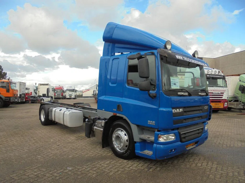 DAF CF 75.250 + Euro 5 - Камион со кабинска шасија: слика 3 DAF CF 75.250 + Euro 5 - Камион со кабинска шасија: слика 3