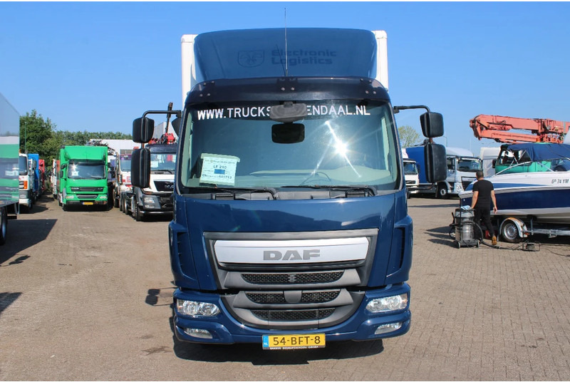 DAF LF 210 + EURO 6 + LIFT + 12T - Камион сандучар: слика 2 DAF LF 210 + EURO 6 + LIFT + 12T - Камион сандучар: слика 2