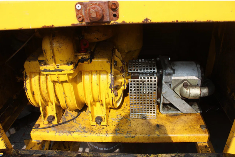 Вакуумски камион DAF LF 45.130 + RON 4.000LITER: слика 10 Вакуумски камион DAF LF 45.130 + RON 4.000LITER: слика 10