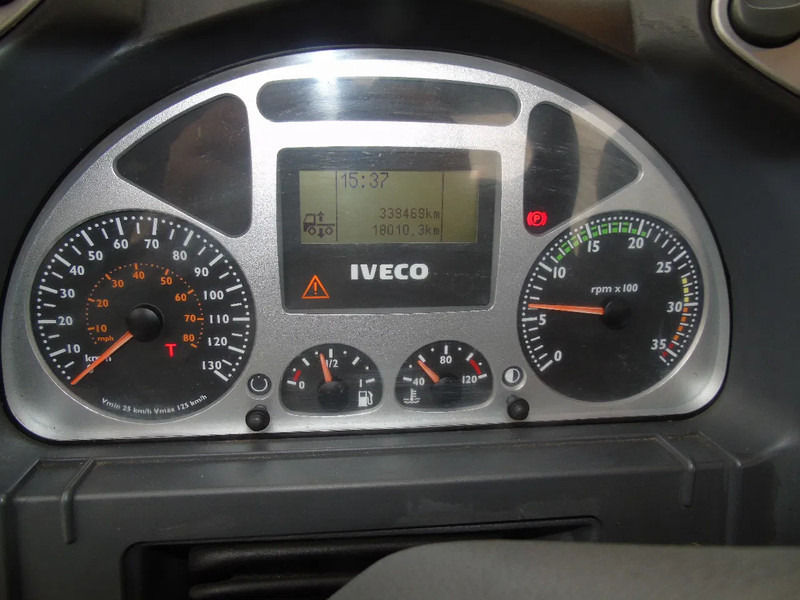 Камион со кабинска шасија Iveco Eurocargo 120E18 + MANUAL: слика 14 Камион со кабинска шасија Iveco Eurocargo 120E18 + MANUAL: слика 14