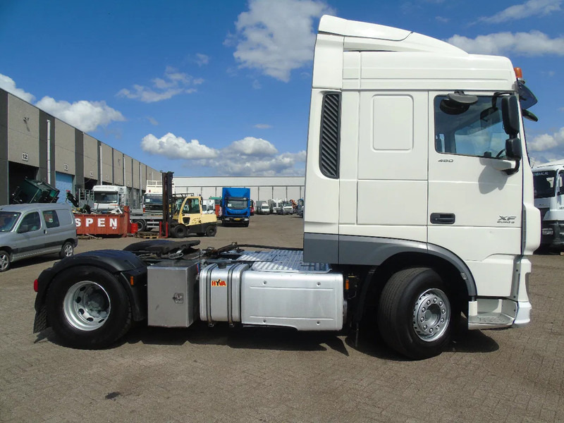 DAF XF 460 + 302KM + PTO + MANUAL + EURO 6 - Камион влекач: слика 3 DAF XF 460 + 302KM + PTO + MANUAL + EURO 6 - Камион влекач: слика 3