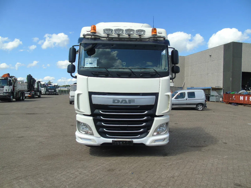 DAF XF 460 + 302KM + PTO + MANUAL + EURO 6 - Камион влекач: слика 5 DAF XF 460 + 302KM + PTO + MANUAL + EURO 6 - Камион влекач: слика 5