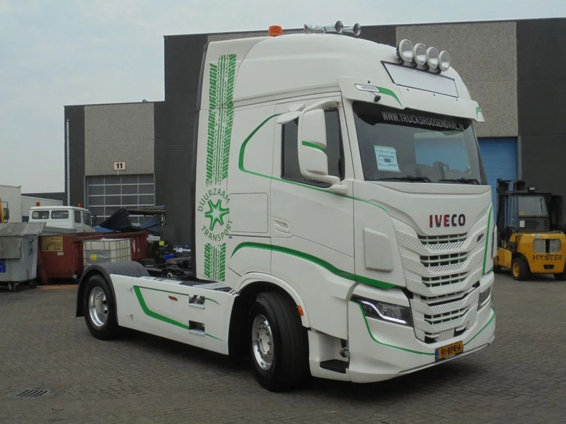 Iveco S-WAY 460+ Euro 6 + LNG + CNG + Retarder - Камион влекач: слика 3 Iveco S-WAY 460+ Euro 6 + LNG + CNG + Retarder - Камион влекач: слика 3