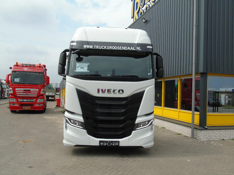 Iveco S-WAY 490 + RETARDER + 93.000KM - Камион влекач: слика 3 Iveco S-WAY 490 + RETARDER + 93.000KM - Камион влекач: слика 3