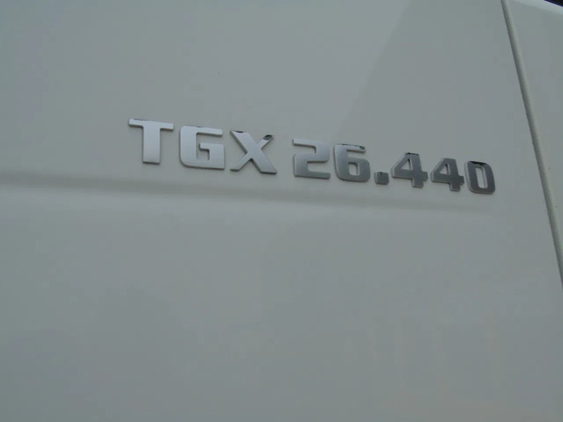 Камион влекач MAN TGX 18.440 + EURO 6 + 6X2: слика 8