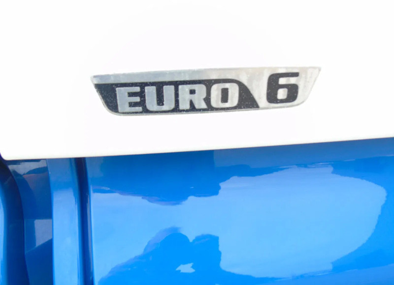 Камион влекач MAN TGX 18.440 + EURO 6 + 6X2: слика 6
