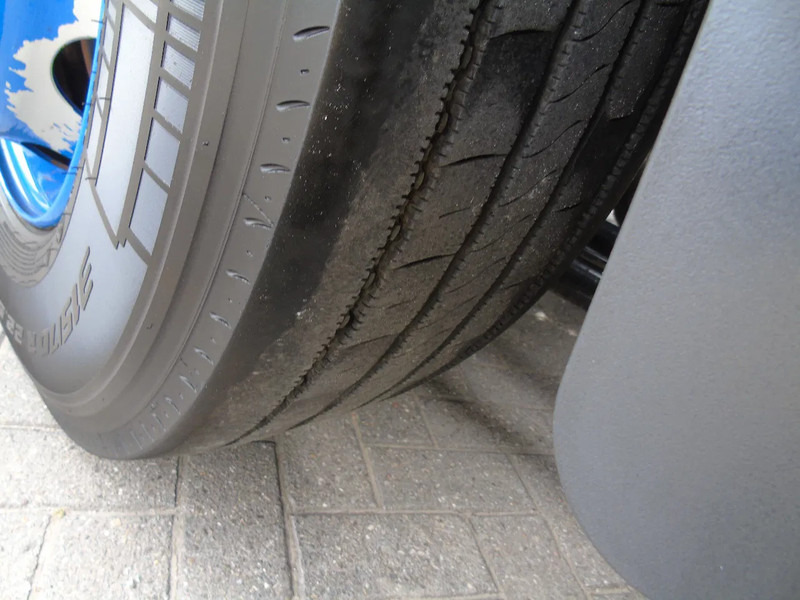 Камион влекач MAN TGX 18.440 + EURO 6 + 6X2: слика 14
