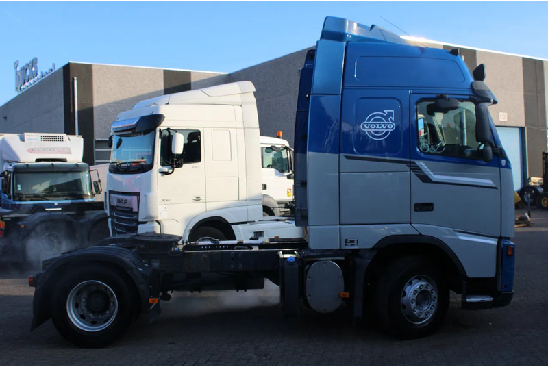 Volvo FH 12.440 + xl cab + manual + EURO 5 - Камион влекач: слика 2 Volvo FH 12.440 + xl cab + manual + EURO 5 - Камион влекач: слика 2