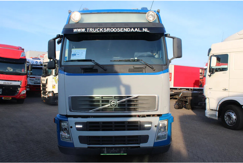 Volvo FH 12.440 + xl cab + manual + EURO 5 - Камион влекач: слика 4 Volvo FH 12.440 + xl cab + manual + EURO 5 - Камион влекач: слика 4