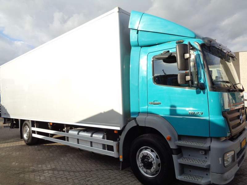 Mercedes-Benz AXOR 1823 + Dhollandia Lift - Камион сандучар: слика 3 Mercedes-Benz AXOR 1823 + Dhollandia Lift - Камион сандучар: слика 3