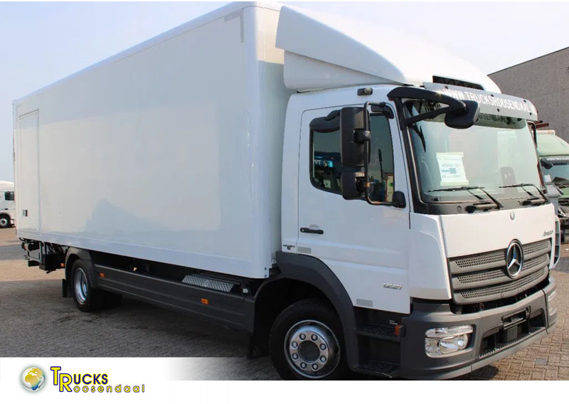 Mercedes-Benz Atego 1221 + EURO 6 + LIFT + 12t - Камион сандучар: слика 1 Mercedes-Benz Atego 1221 + EURO 6 + LIFT + 12t - Камион сандучар: слика 1