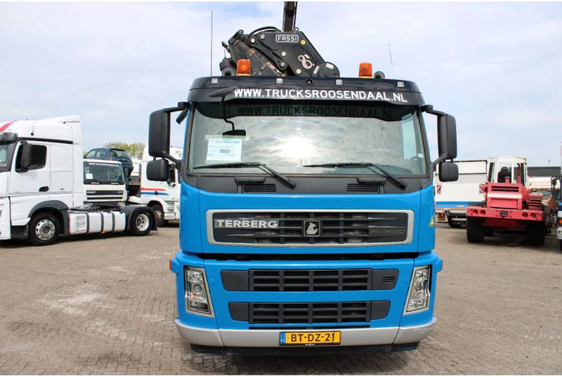 Terberg FM 2850 hiab 200c + 10x4 + fully functional + euro 5 - Камион со кран: слика 4 Terberg FM 2850 hiab 200c + 10x4 + fully functional + euro 5 - Камион со кран: слика 4
