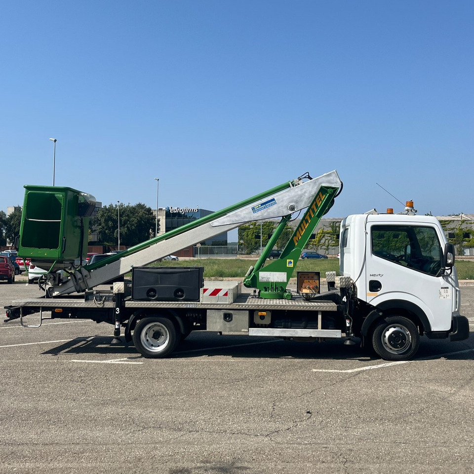 Камион Renault Maxity: слика 7