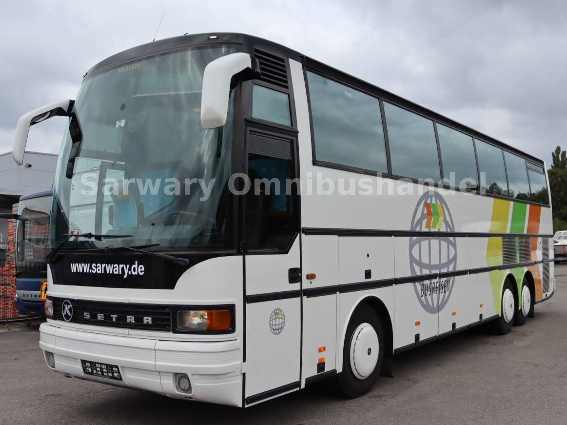 Setra 215 HDH*41 Sitze*VIP*8 Gang*Klima*WC*TV*Clubecke - Патнички вагон автобус: слика 2 Setra 215 HDH*41 Sitze*VIP*8 Gang*Klima*WC*TV*Clubecke - Патнички вагон автобус: слика 2