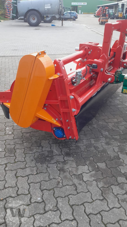 Dücker UM 27 - Мулчер/ Косилка за жива ограда: слика 3 Dücker UM 27 - Мулчер/ Косилка за жива ограда: слика 3