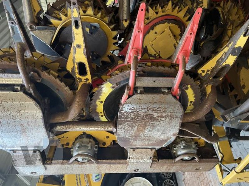 New Holland 490 FIE - Комбајн за пченка: слика 4 New Holland 490 FIE - Комбајн за пченка: слика 4