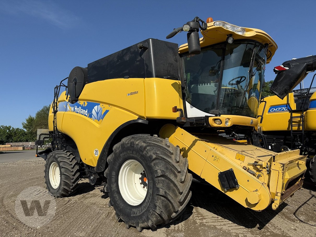 New Holland CX 8090 - Комбајн: слика 1 New Holland CX 8090 - Комбајн: слика 1