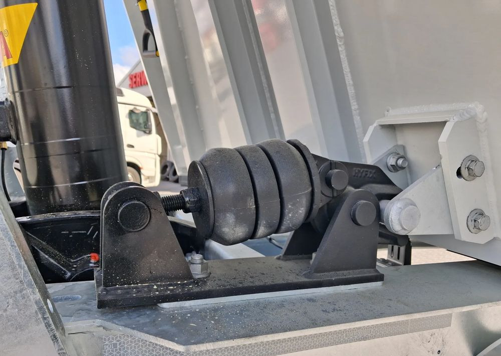 Zaslaw Aluminiowa skrzynia 28-33m3 - Кипер полуприколка: слика 5 Zaslaw Aluminiowa skrzynia 28-33m3 - Кипер полуприколка: слика 5