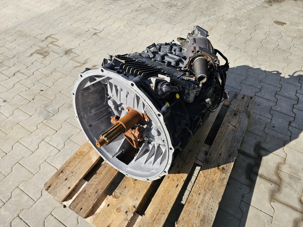 MAN TGX TGS / ZF ASTRONIC 12AS2130TD / COMPLETE - Менувач: слика 5 MAN TGX TGS / ZF ASTRONIC 12AS2130TD / COMPLETE - Менувач: слика 5