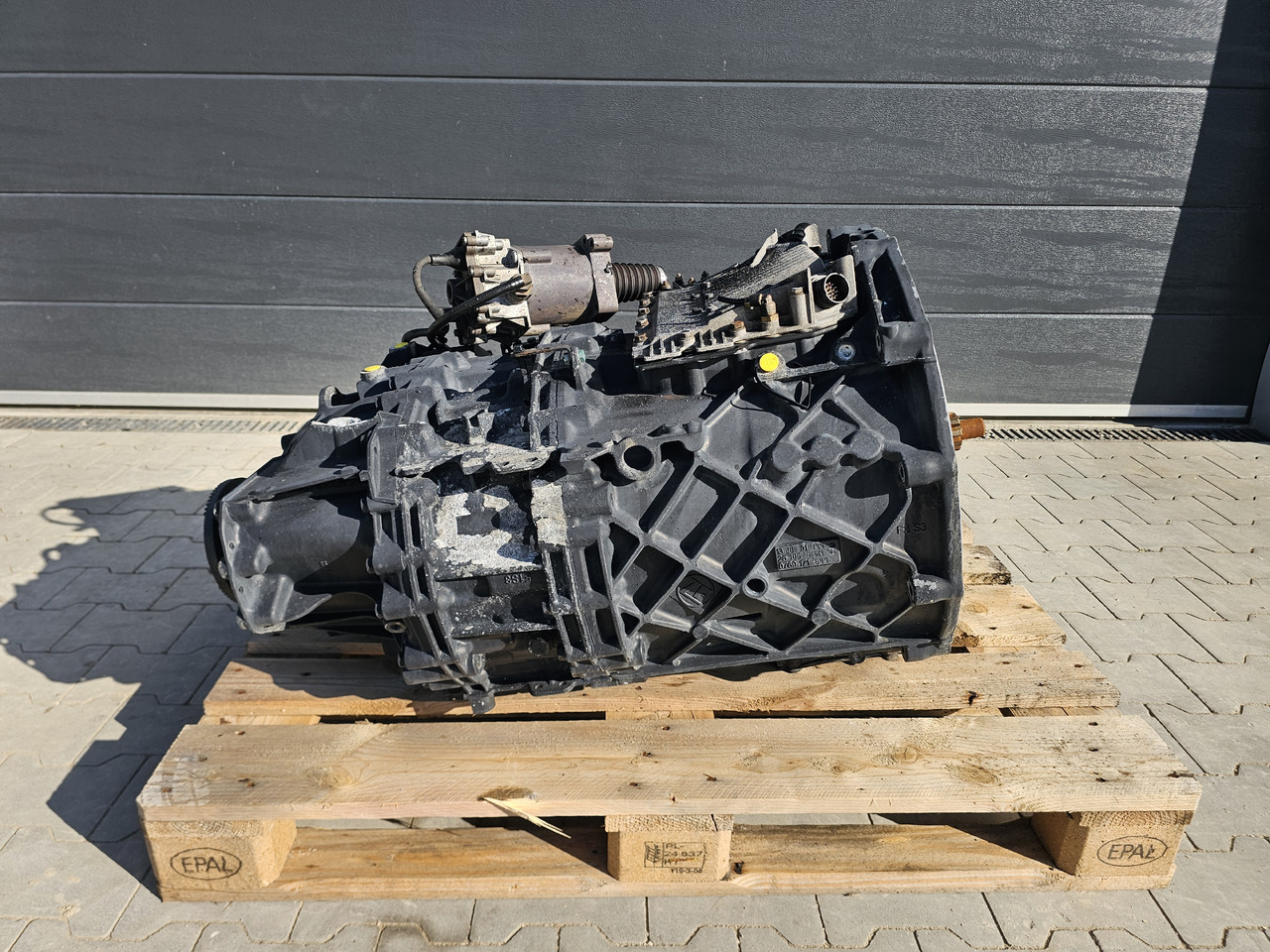 MAN TGX TGS / ZF ASTRONIC 12AS2130TD / COMPLETE - Менувач: слика 2 MAN TGX TGS / ZF ASTRONIC 12AS2130TD / COMPLETE - Менувач: слика 2